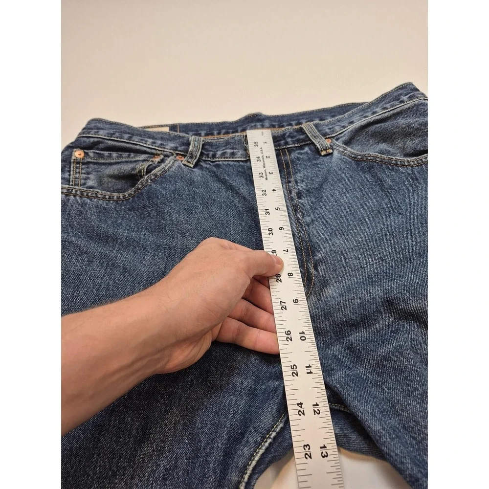 Levis 551 Z Premium Jeans Mens 34x32 Blue Straight Leg Relaxed Denim Medium Wash